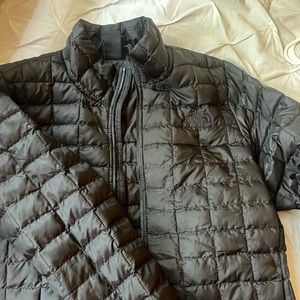 Black north face jacket